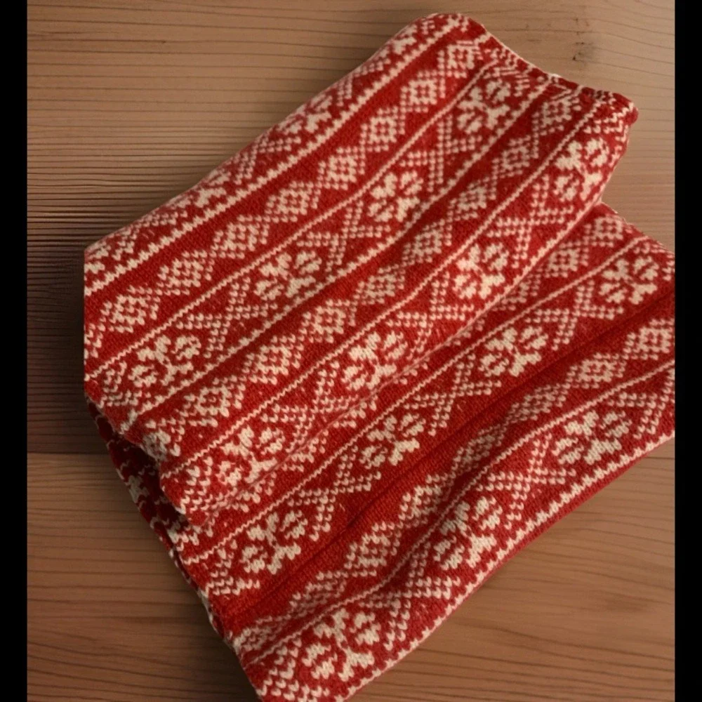 Red and White Fair Isle knit Wool Blend Unisex Infinity‎ scarf Winter Warm